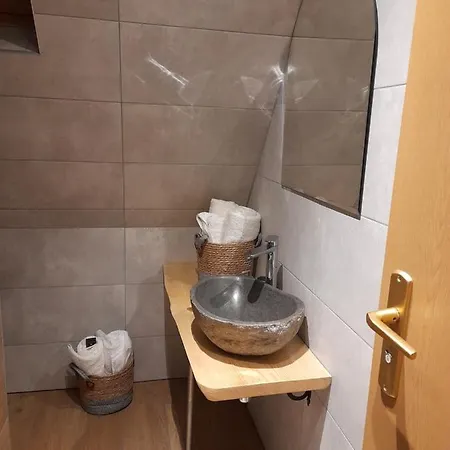 Wynajem Pokoi Franciszek Wolski Homestay *